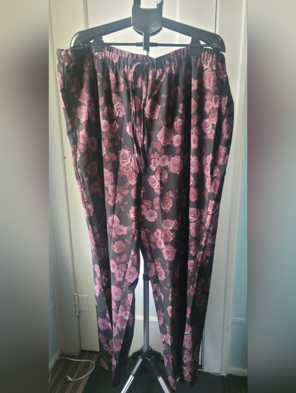 Torrid High-Rise Pull-On Challis Wide Leg Pant Mauve Rose Black 3 3X